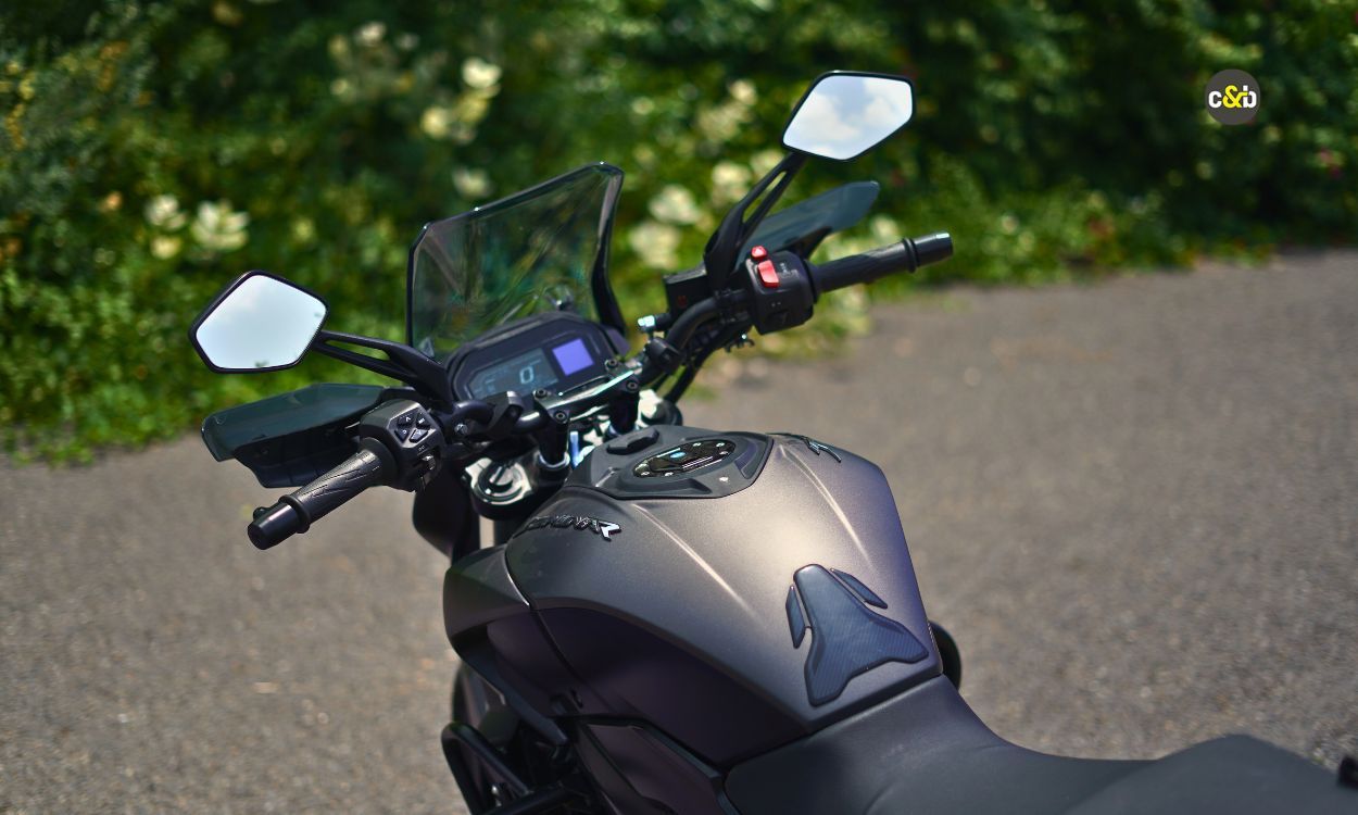 2025 Bajaj Dominar 400 m23