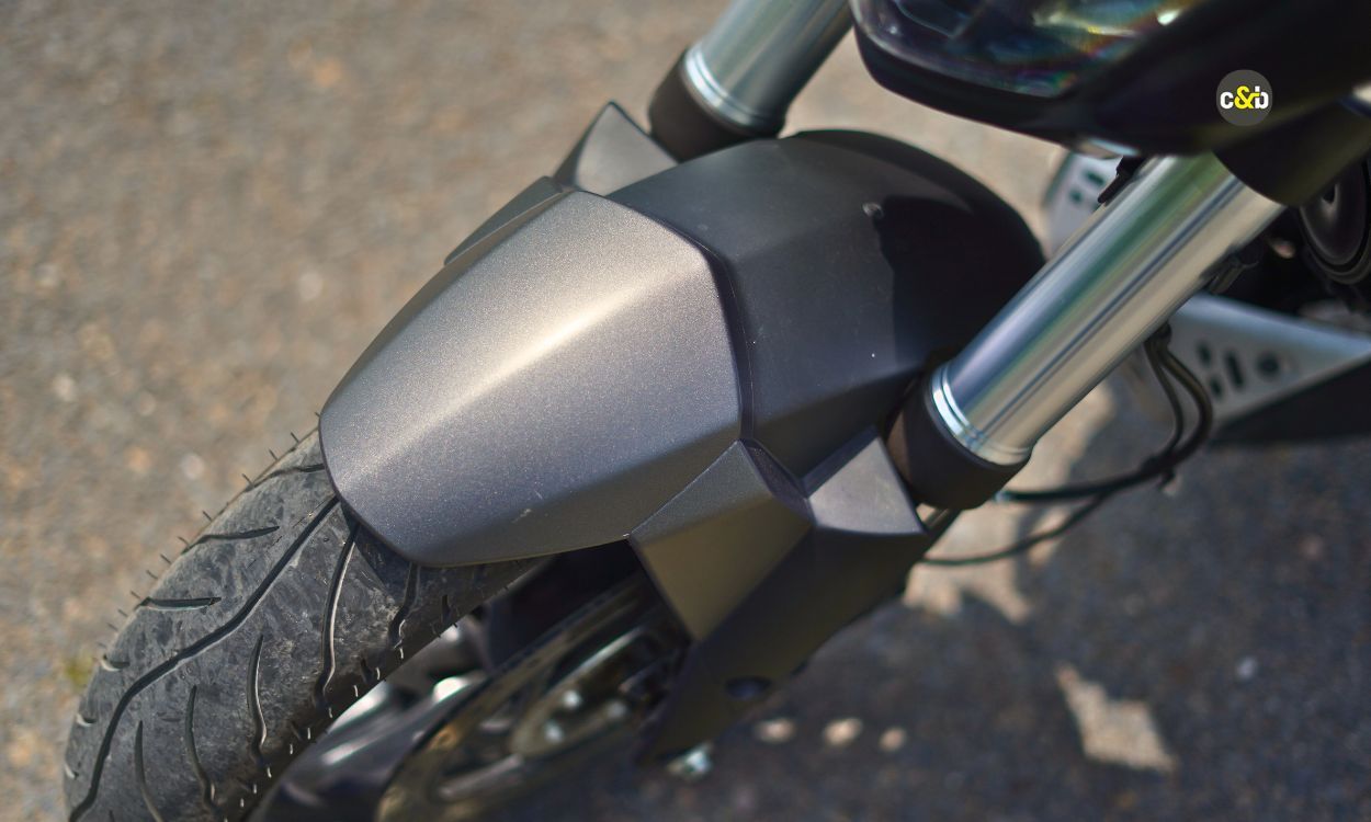 2025 Bajaj Dominar 400 m25
