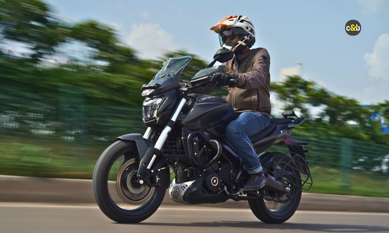 2025 Bajaj Dominar 400 m27