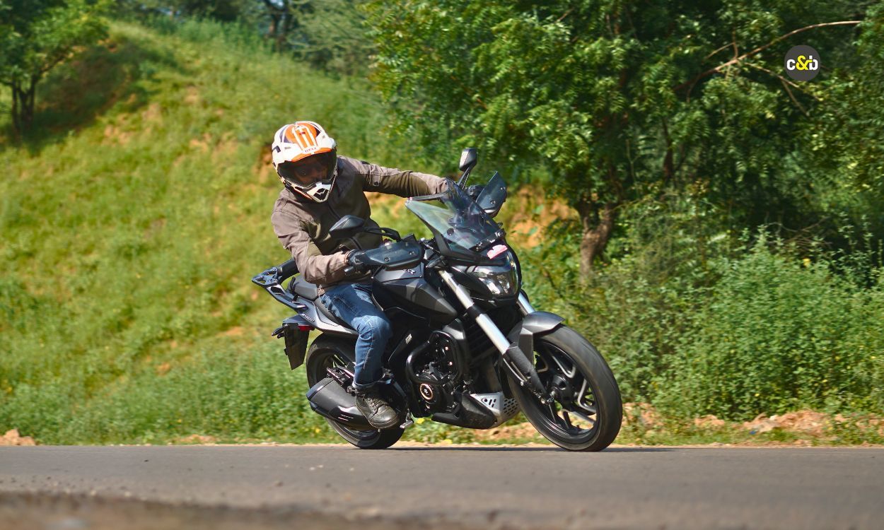 2025 Bajaj Dominar 400 m36