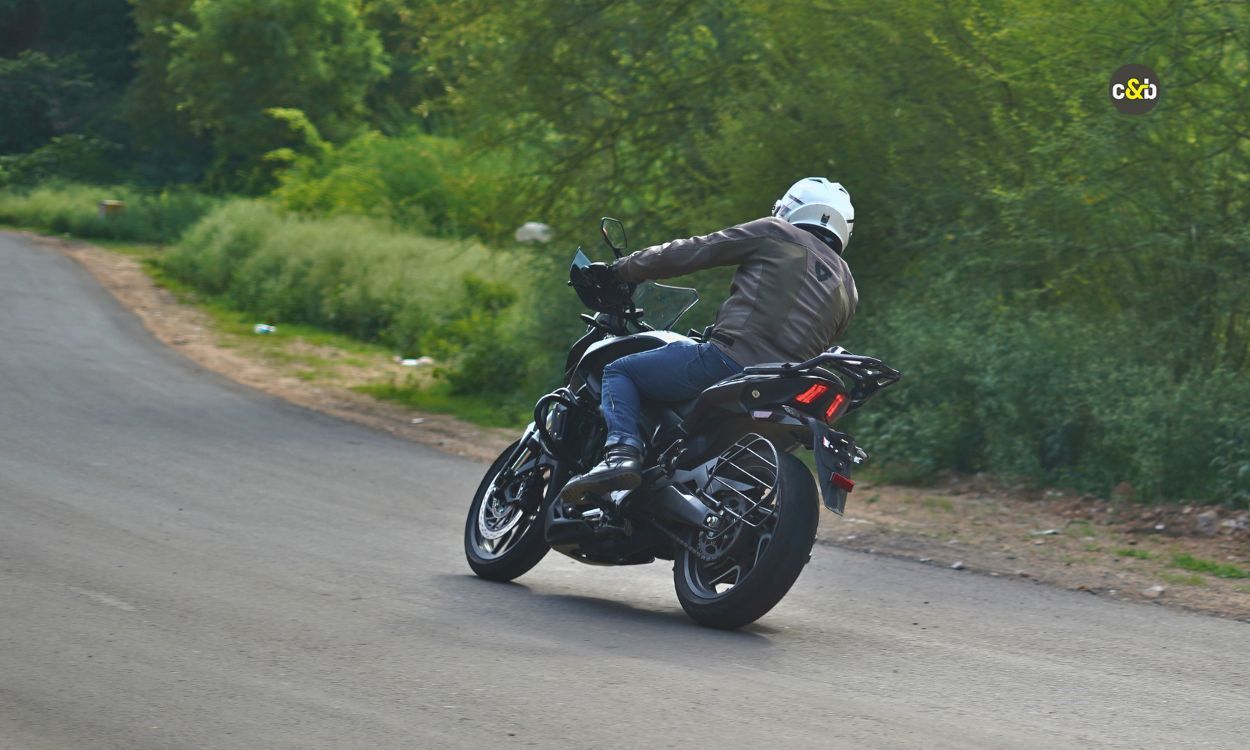 2025 Bajaj Dominar 400 m38