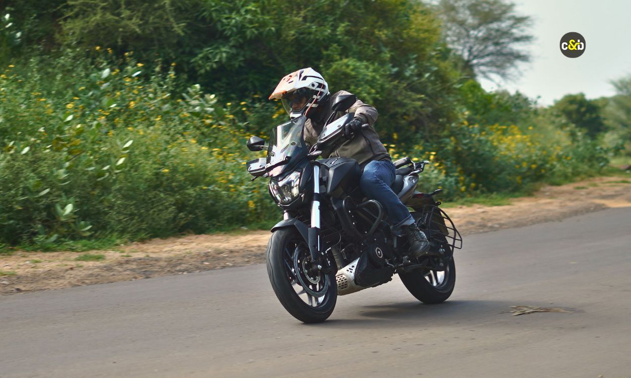 2025 Bajaj Dominar 400 m39