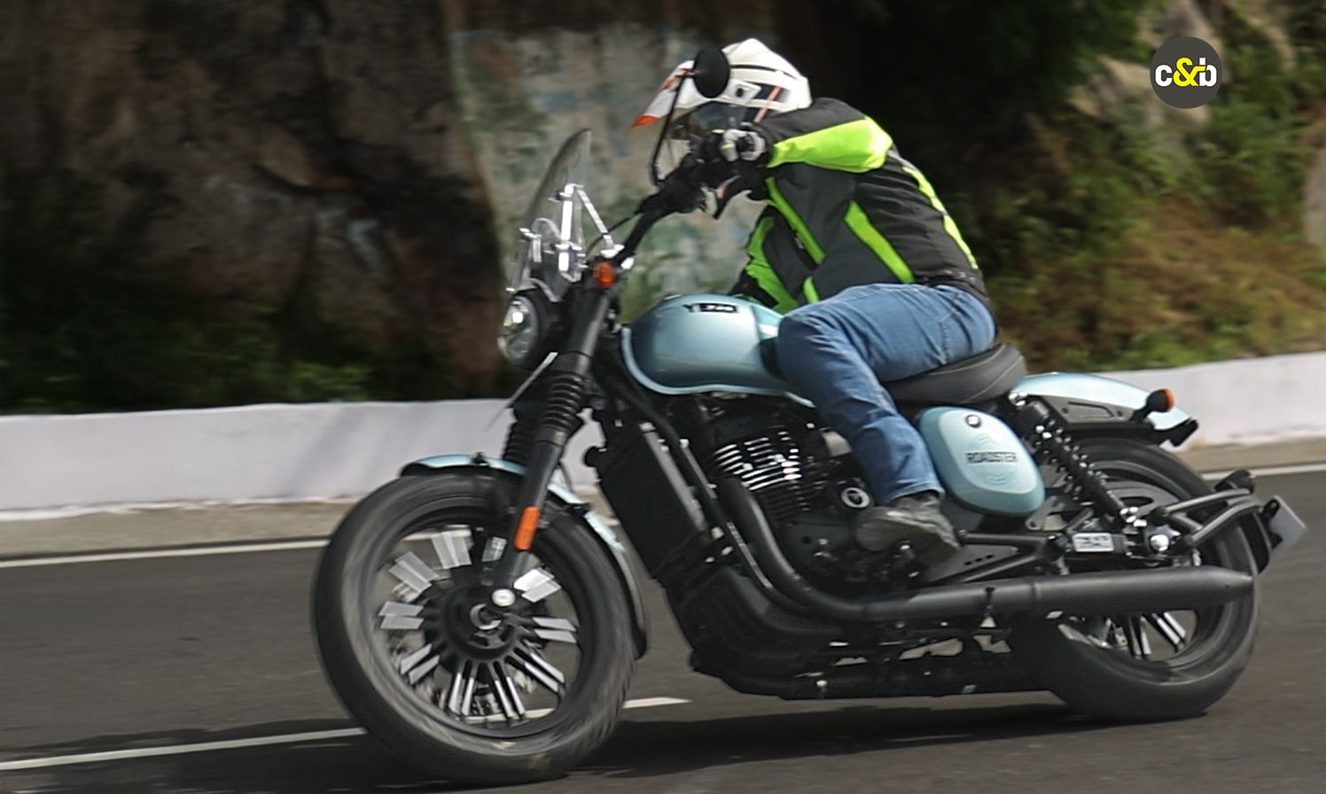 2025 Yezdi Roadster 26