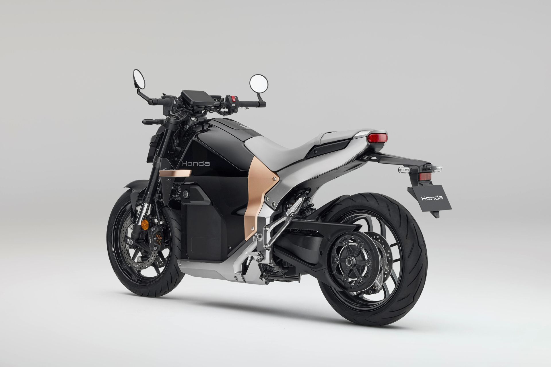 Honda WN 7 electric motorcycle 3