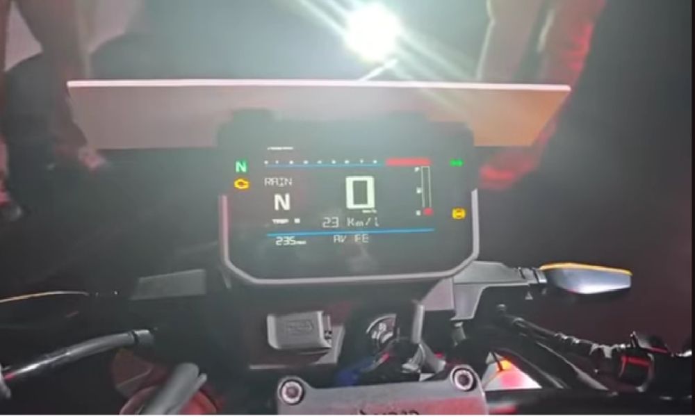Hero Xtreme 160 R Combat Edition spied 2