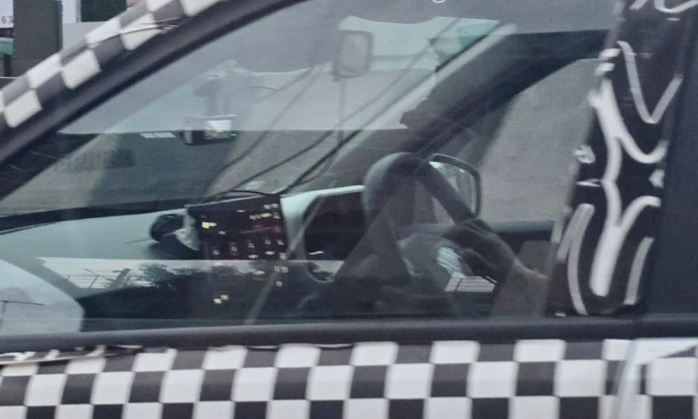 New Renault Kwid Spied On Test 3