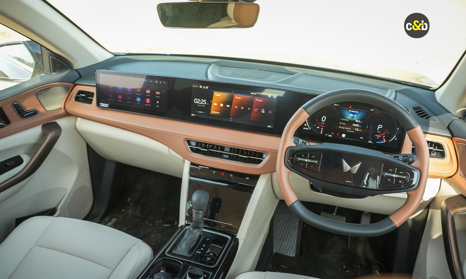 Mahindra XUV 7 XO Web 55