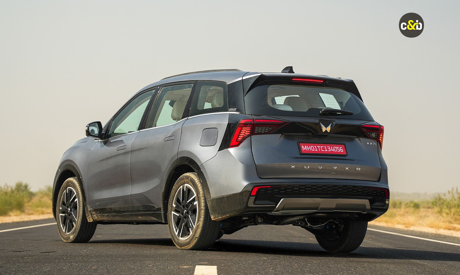 Mahindra XUV 7 XO Web 9