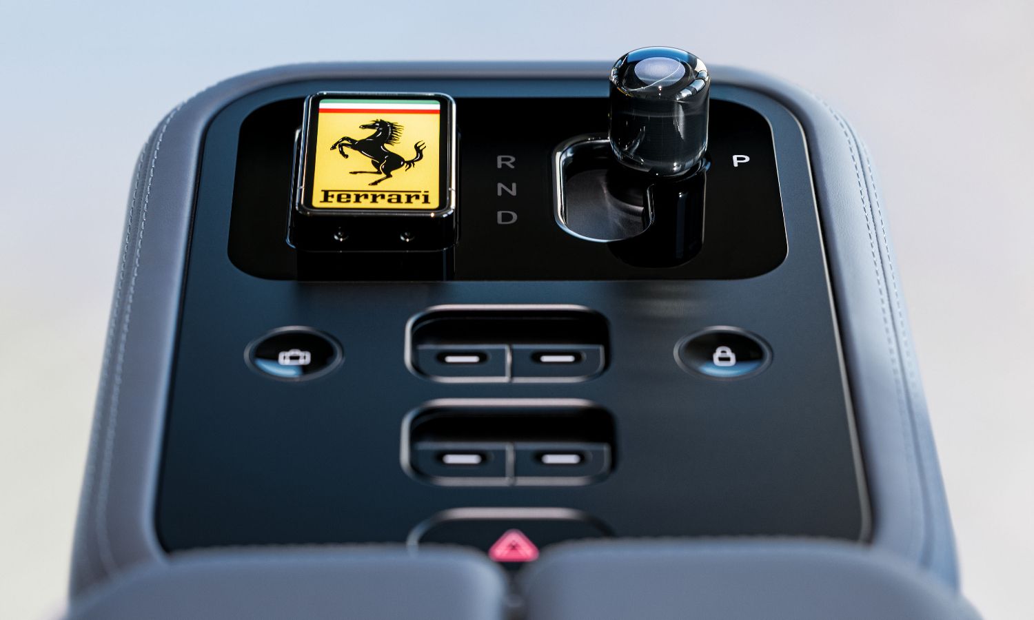 Ferrari Luce interior 2