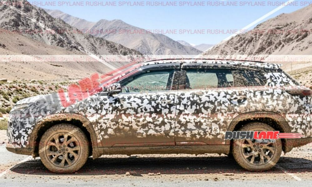 Toyota Hyryder 7-Seat Version Spied Testing