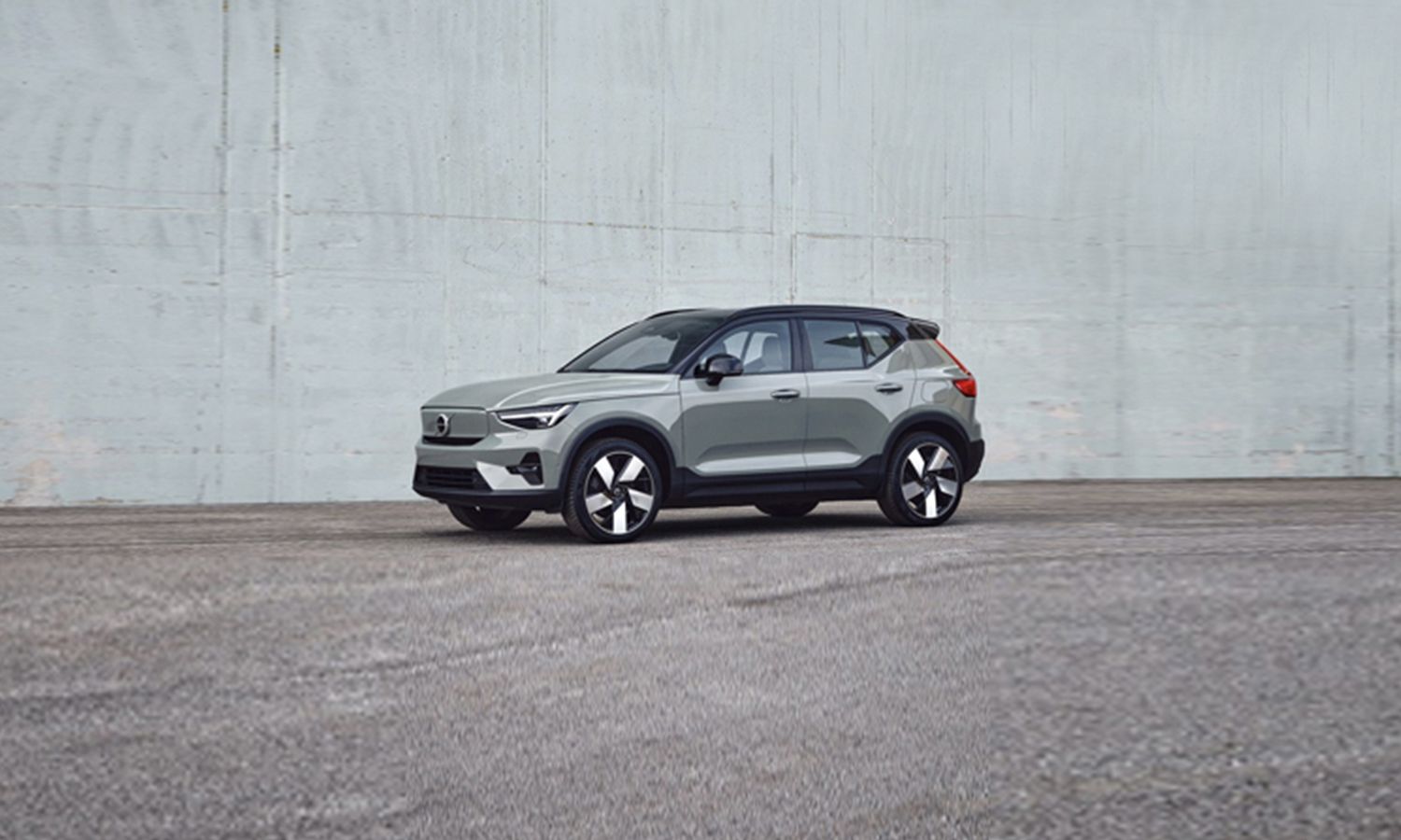 Volvo XC 40 Recharge Launched: Price, Specs & Rivals