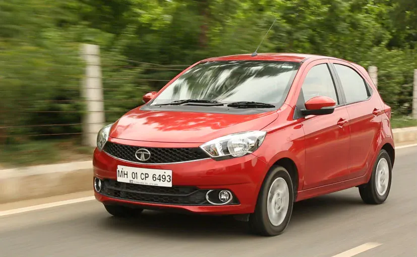 tata tiago amt front tracking 827x510 61499757857 2022 07 30 T09 55 22 429 Z