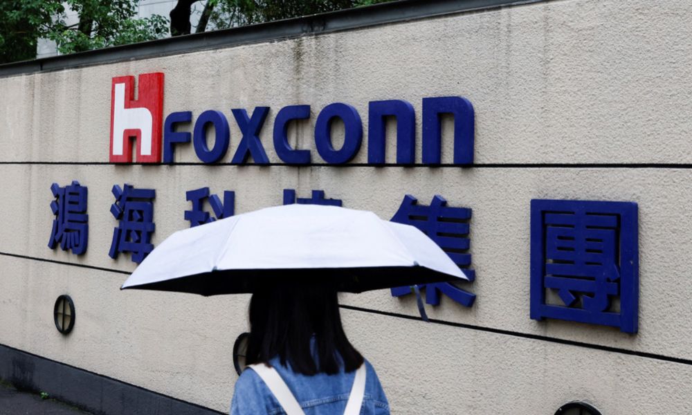 Saudi Wealth Fund Sets Up Electric Car Joint Venture With Foxconn