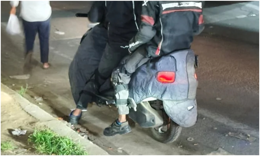 ather el01 electric scooter spied on test for the first time launch by diwali 2026 carandbike 3