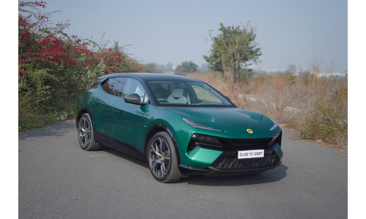 lotus eletre door and wheel