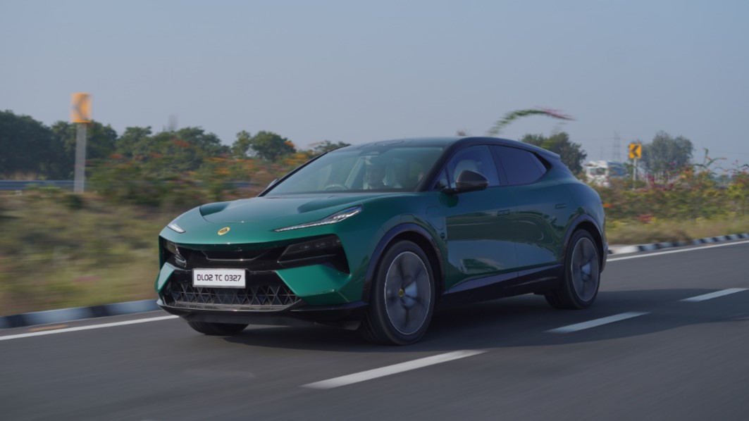 lotus eletre rideview 7