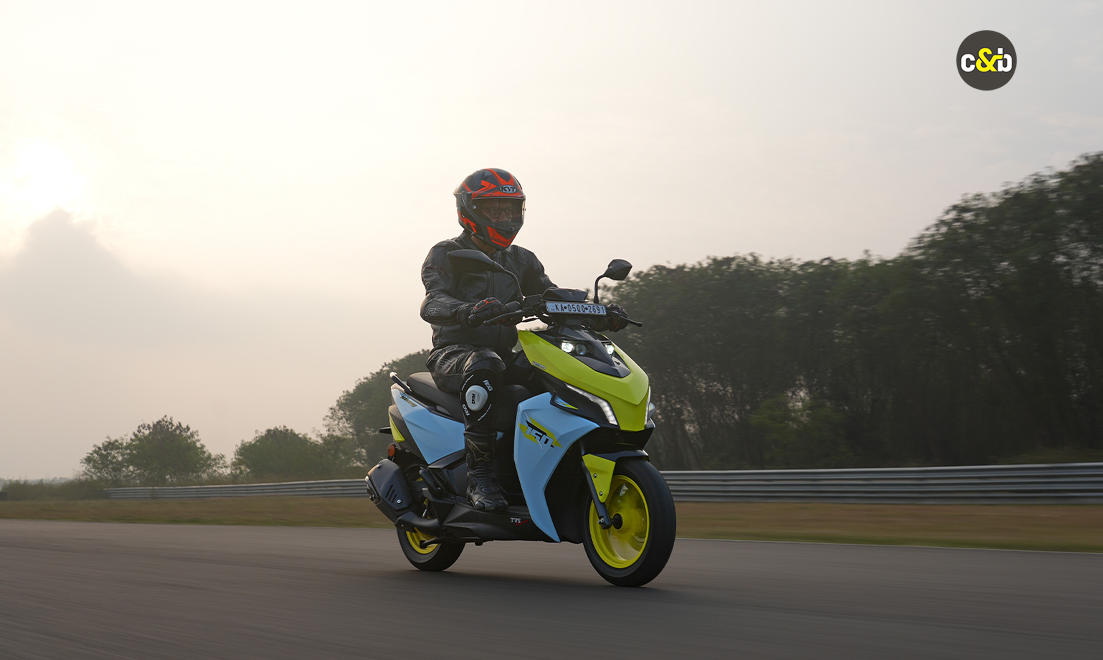 tvs ntorq 150 wins scooter of the year carandbike awards 2026