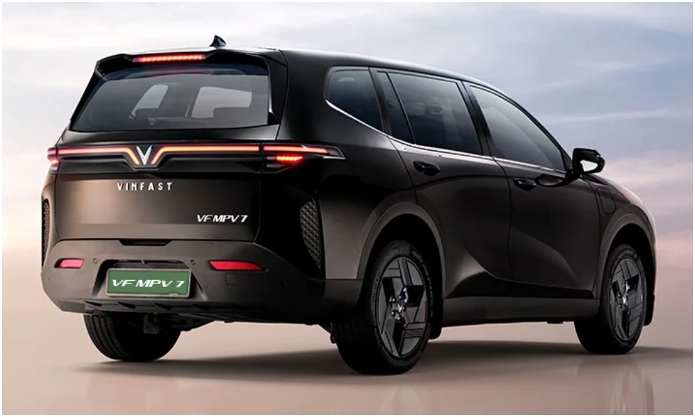 vinfast mpv 7 india launch tomorrow what to expect carandbike 2