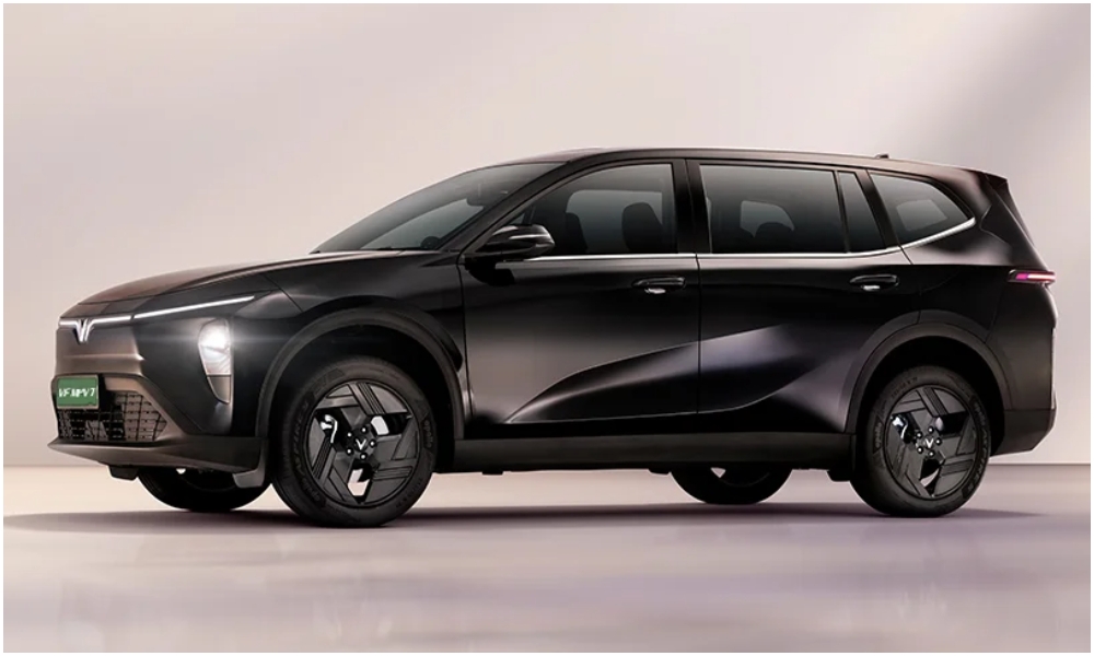 vinfast mpv 7 india launch tomorrow what to expect carandbike 3