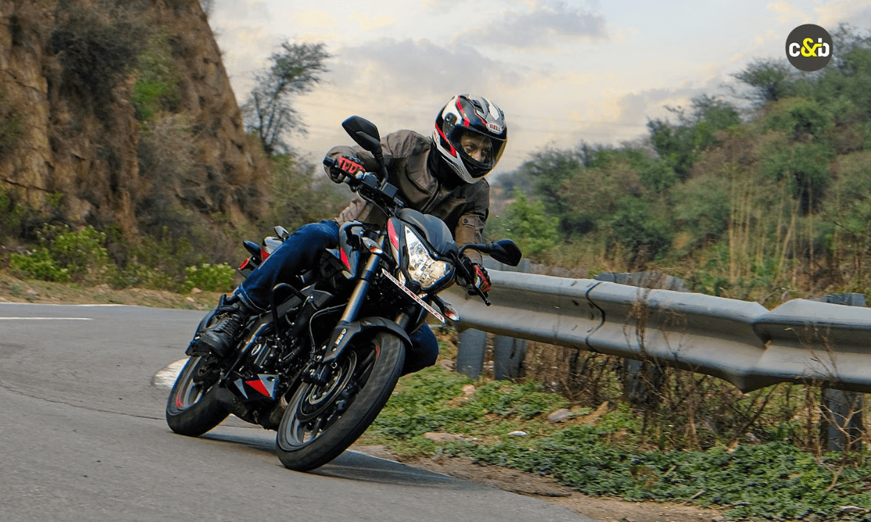 2025 Bajaj Pulsar NS200