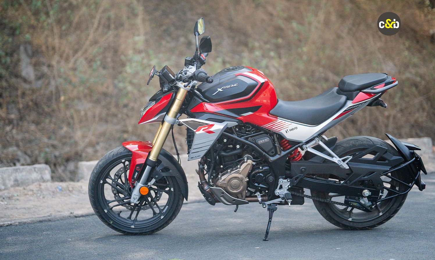 Hero Xtreme 250R Right View