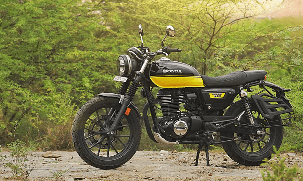 Honda CB 350 RS on dubble stand