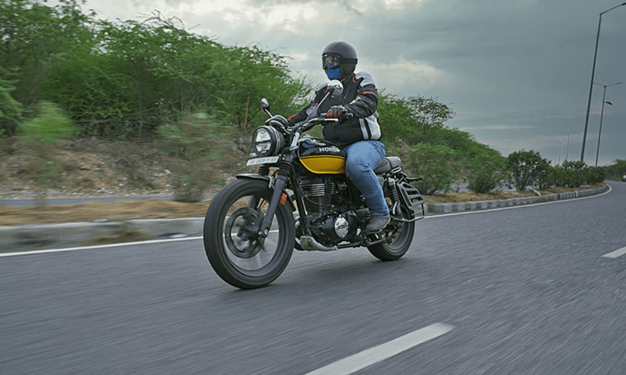 Honda CB350RS ride