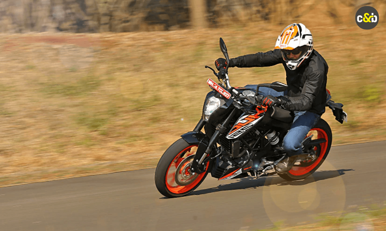 KTM 125 Duke ride one