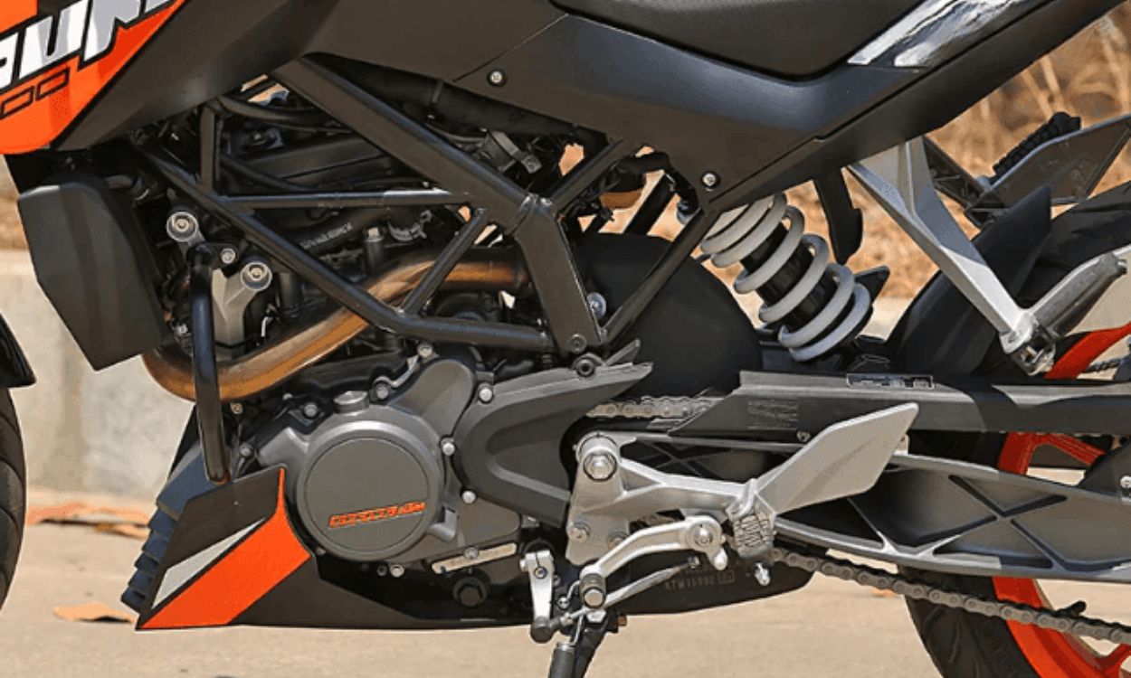 KTM 200 Duke Suspension and Engine