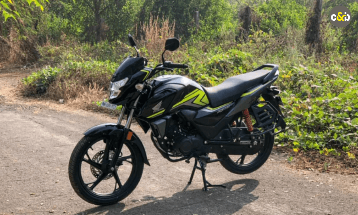 Honda SP 125 on Double Stand