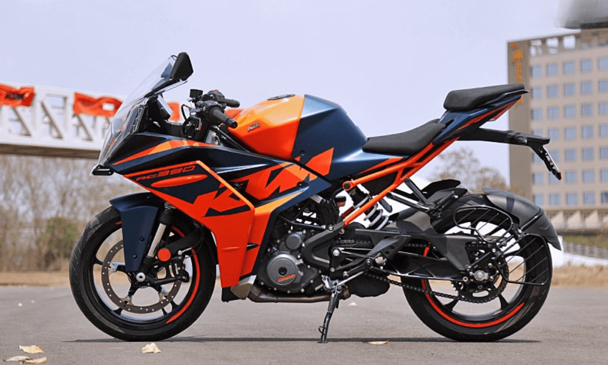 ktm-rc-390 side view